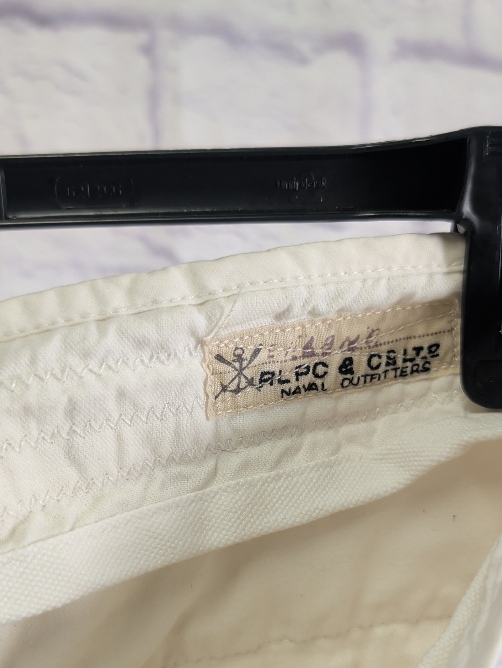 Polo Ralph Lauren 90's White Cargo Style Shorts w/ Graphic Print - Size 36 - Picture 7 of 10